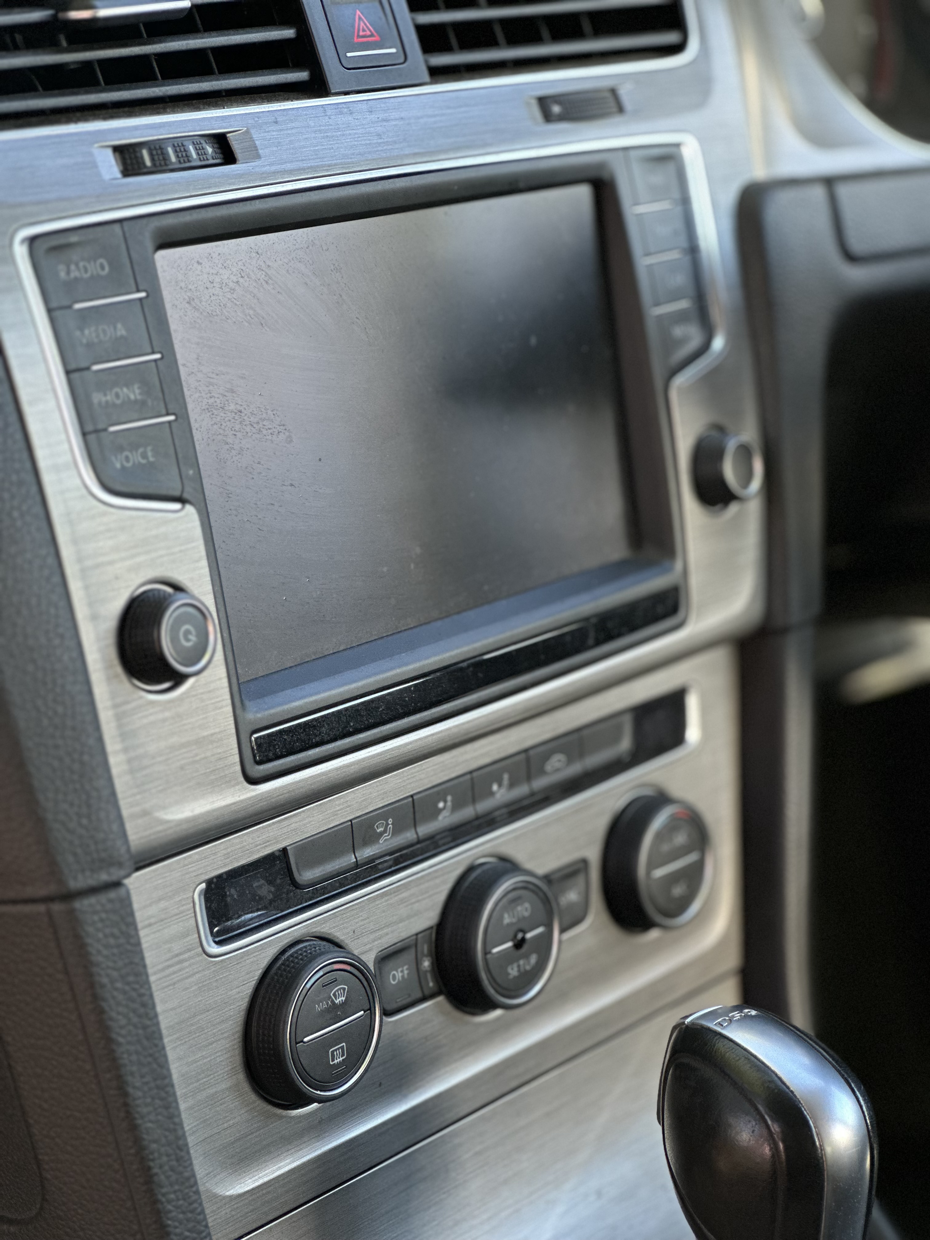 2014 Volkswagen Golf — image 15