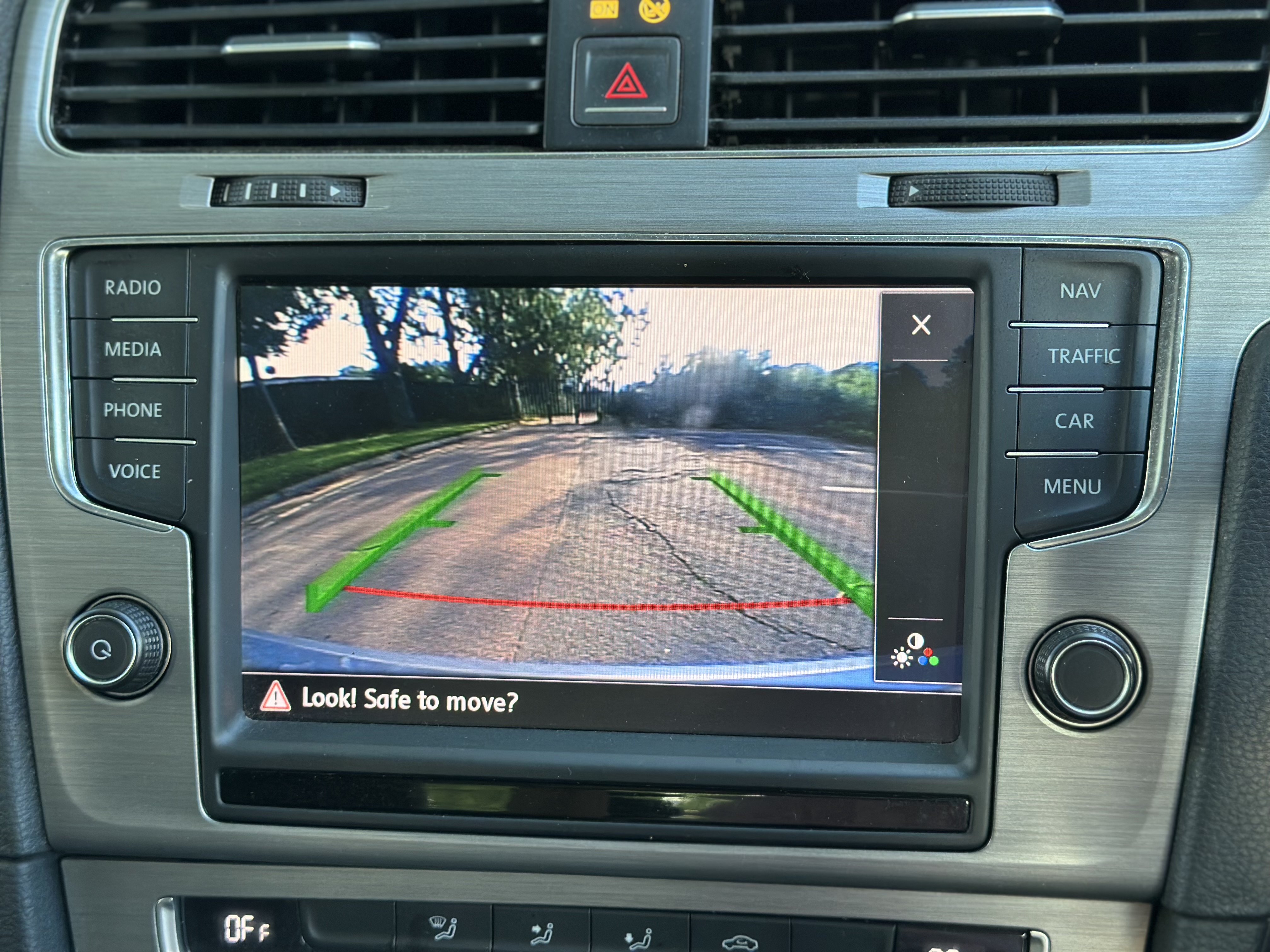 2014 Volkswagen Golf — image 19