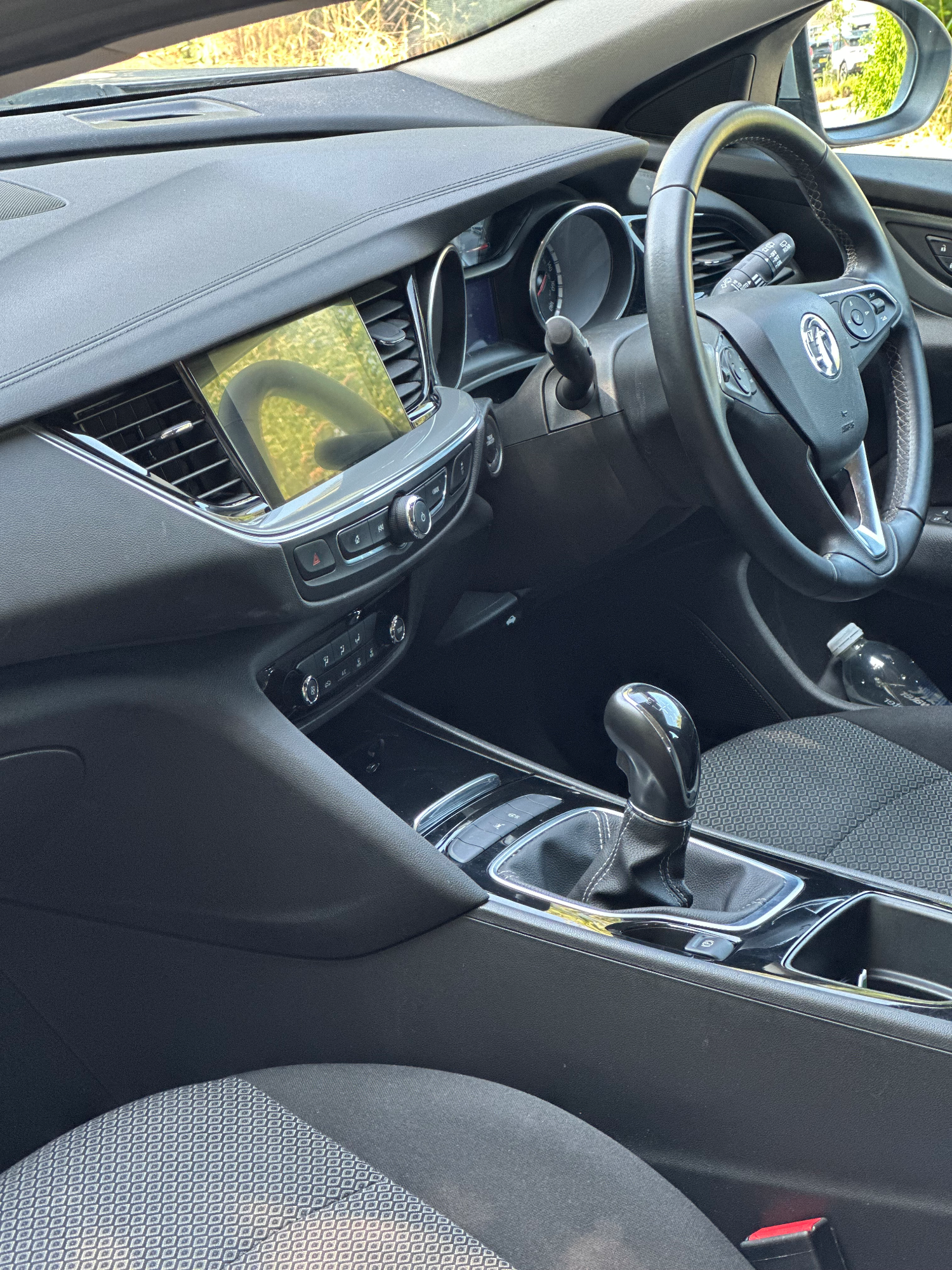 2017 Vauxhall Insignia — image 12