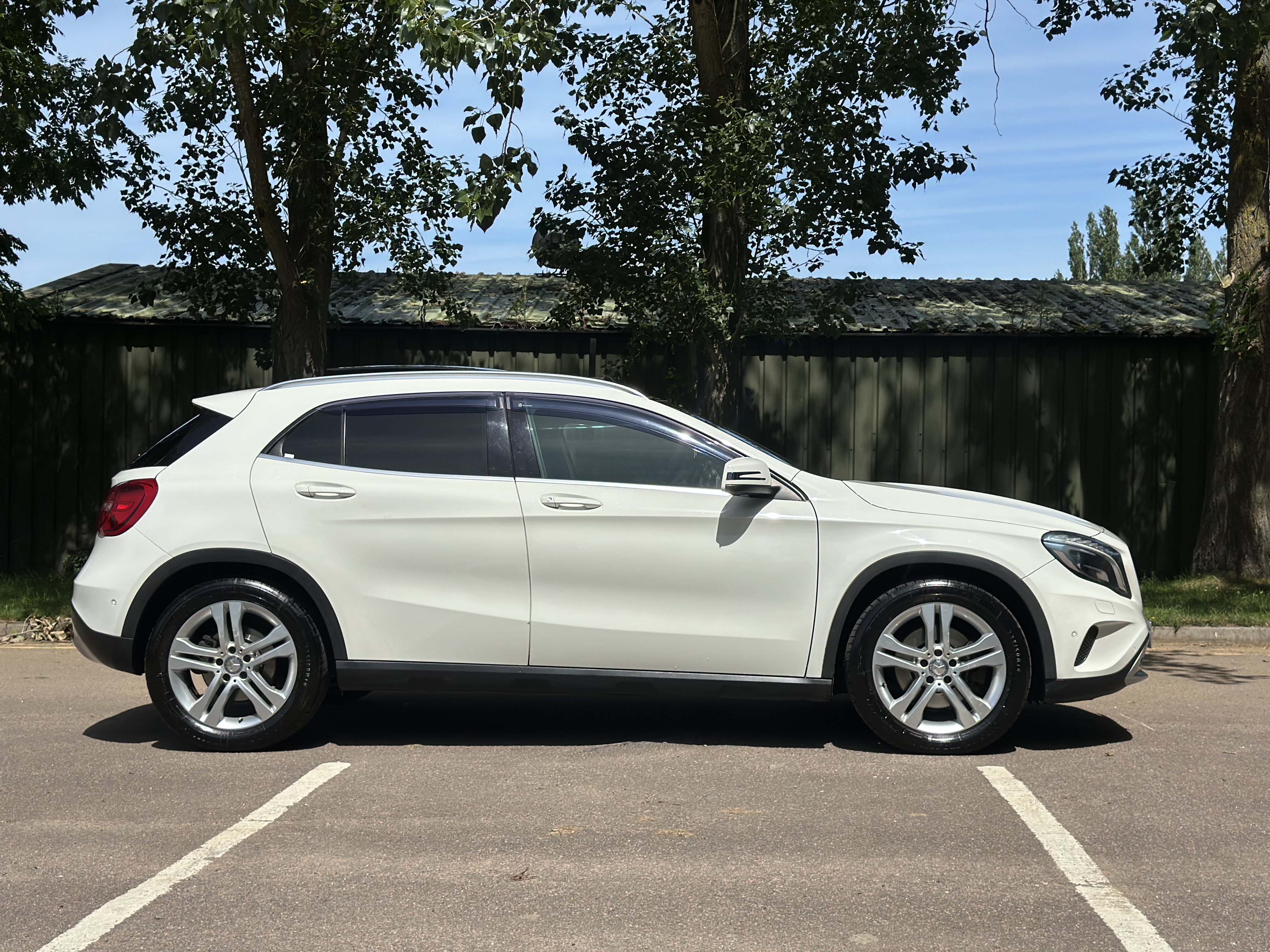 2014 Mercedes GLA — image 2