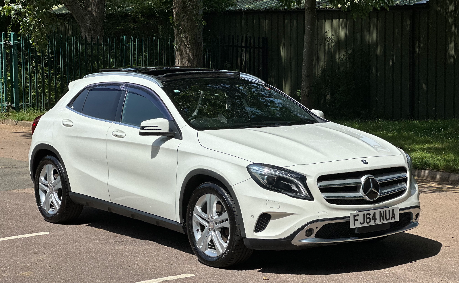 2014 Mercedes GLA — image 1