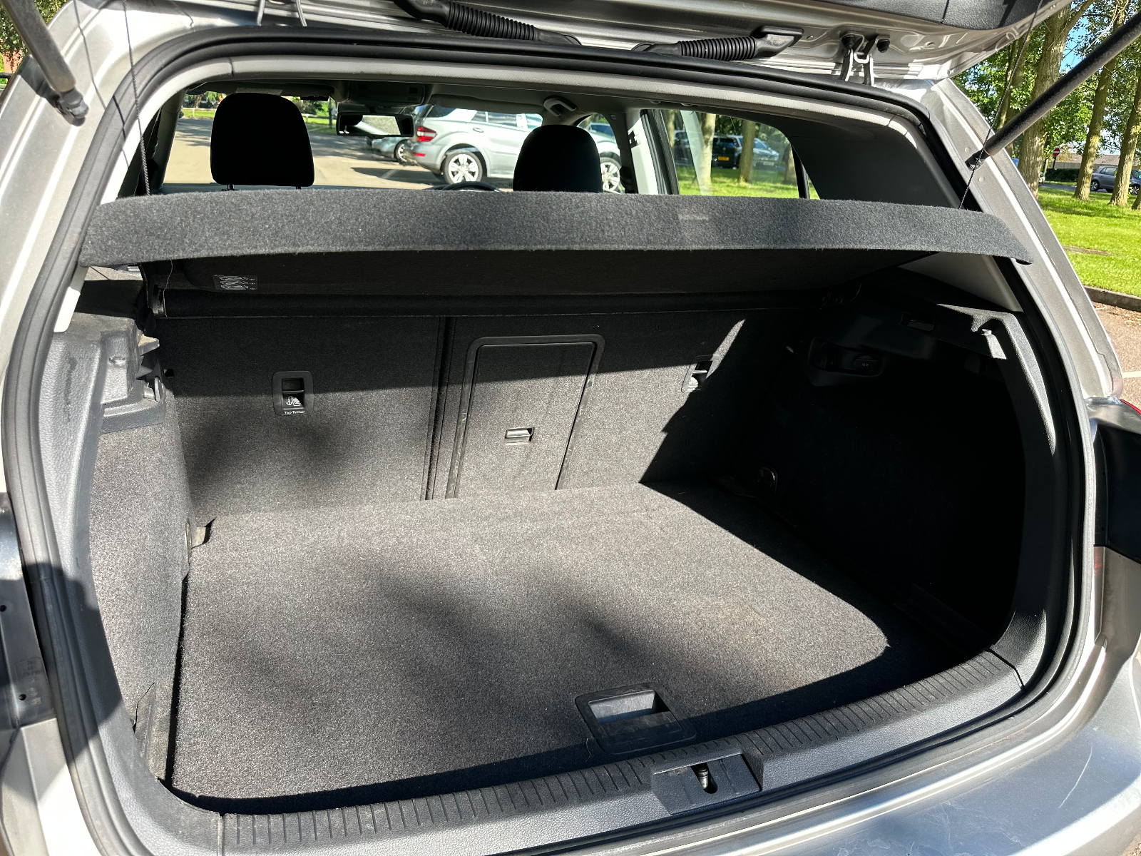2014 Volkswagen Golf — image 11